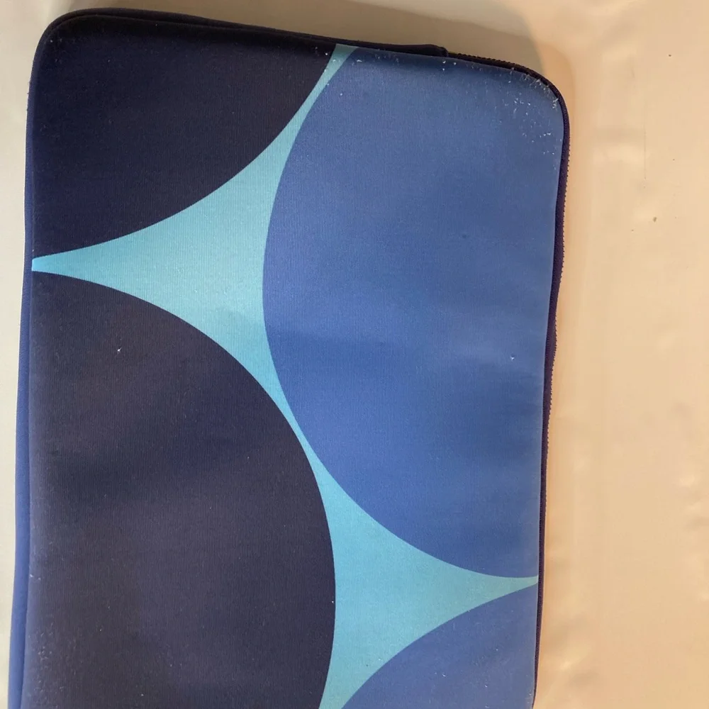 Kate Spade Blue Circle Laptop Holder Case Bag 10” x 13”